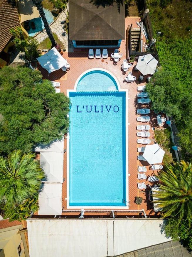 Hotel L'Ulivo Girasole Exteriör bild