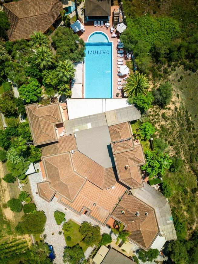 Hotel L'Ulivo Girasole Exteriör bild